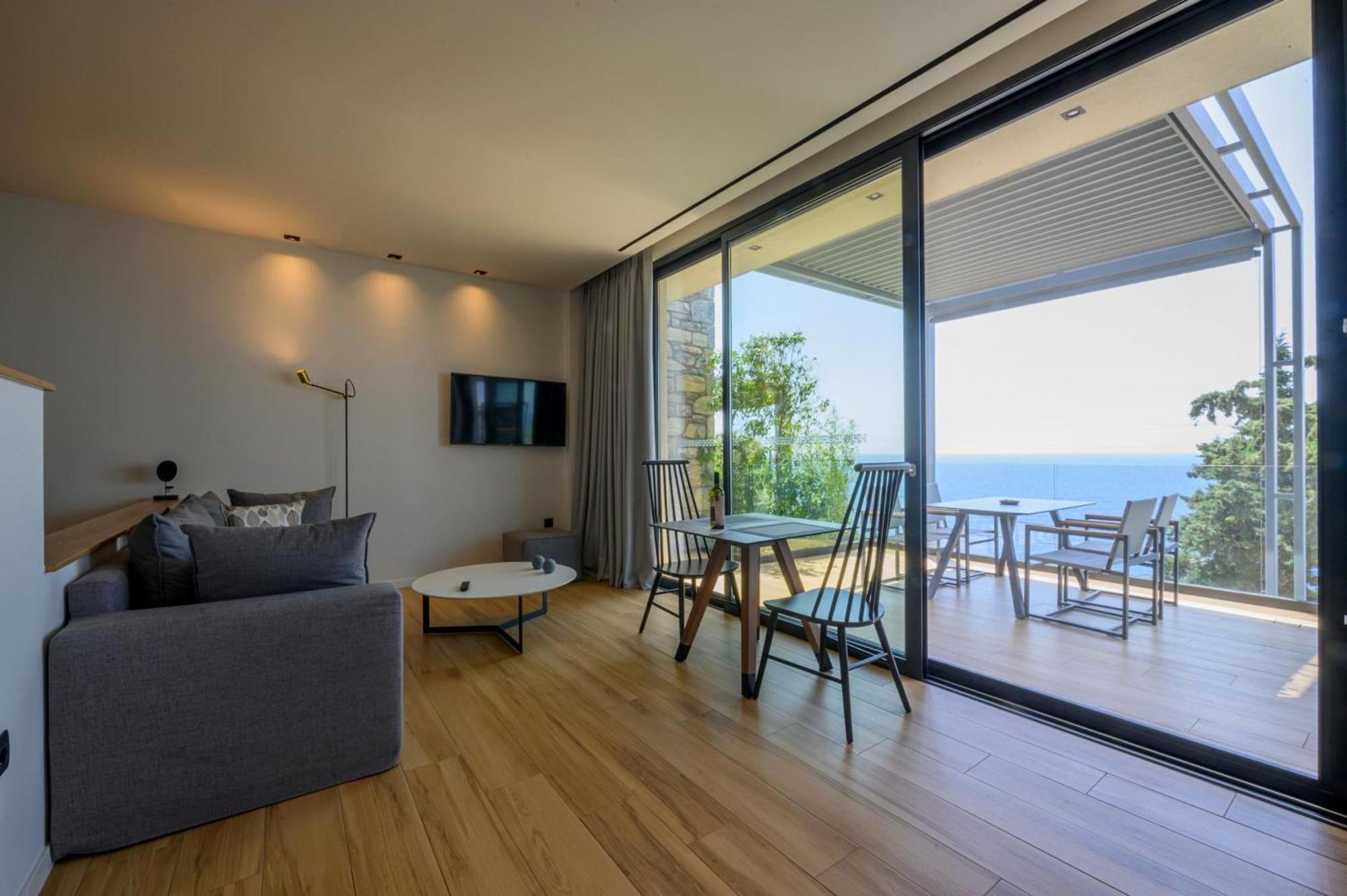 Mani Suites Agios Nikolaos  Exterior foto
