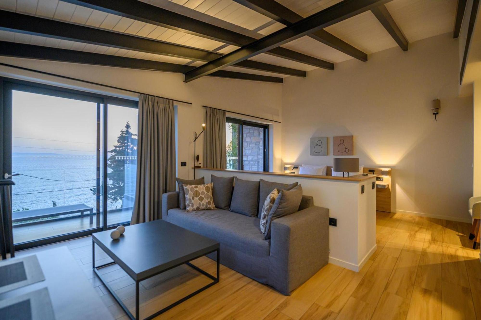 Mani Suites Agios Nikolaos  Exterior foto